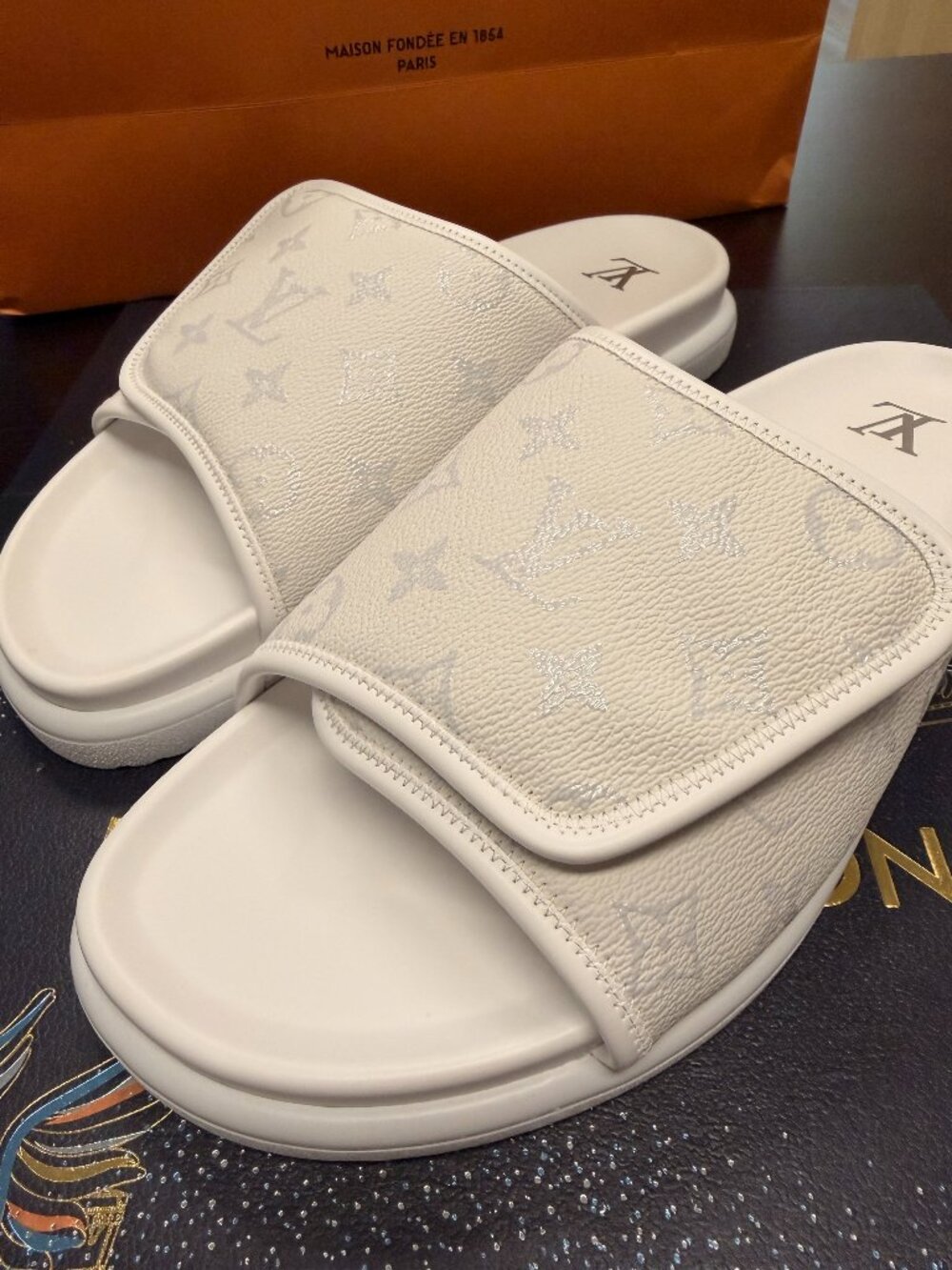 Louis Vuitton Miami Mule Slides White Monogram Embossed Leather Size 9.5